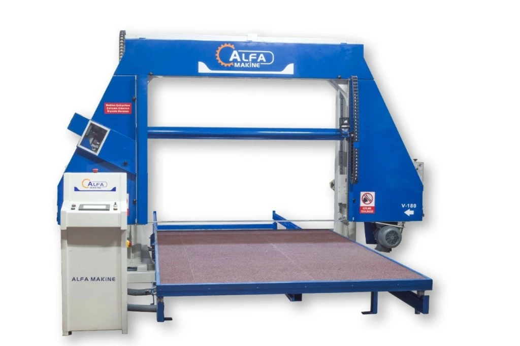 CNC FOAM CUTTING MACHINE