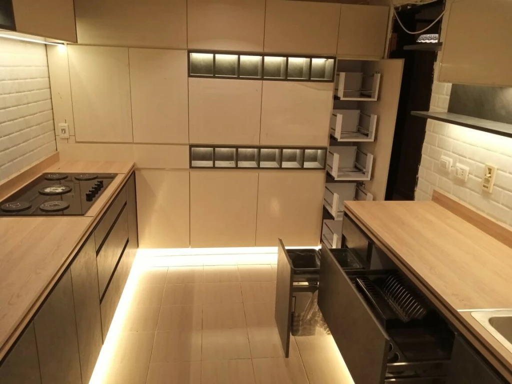 kitchen cabinet