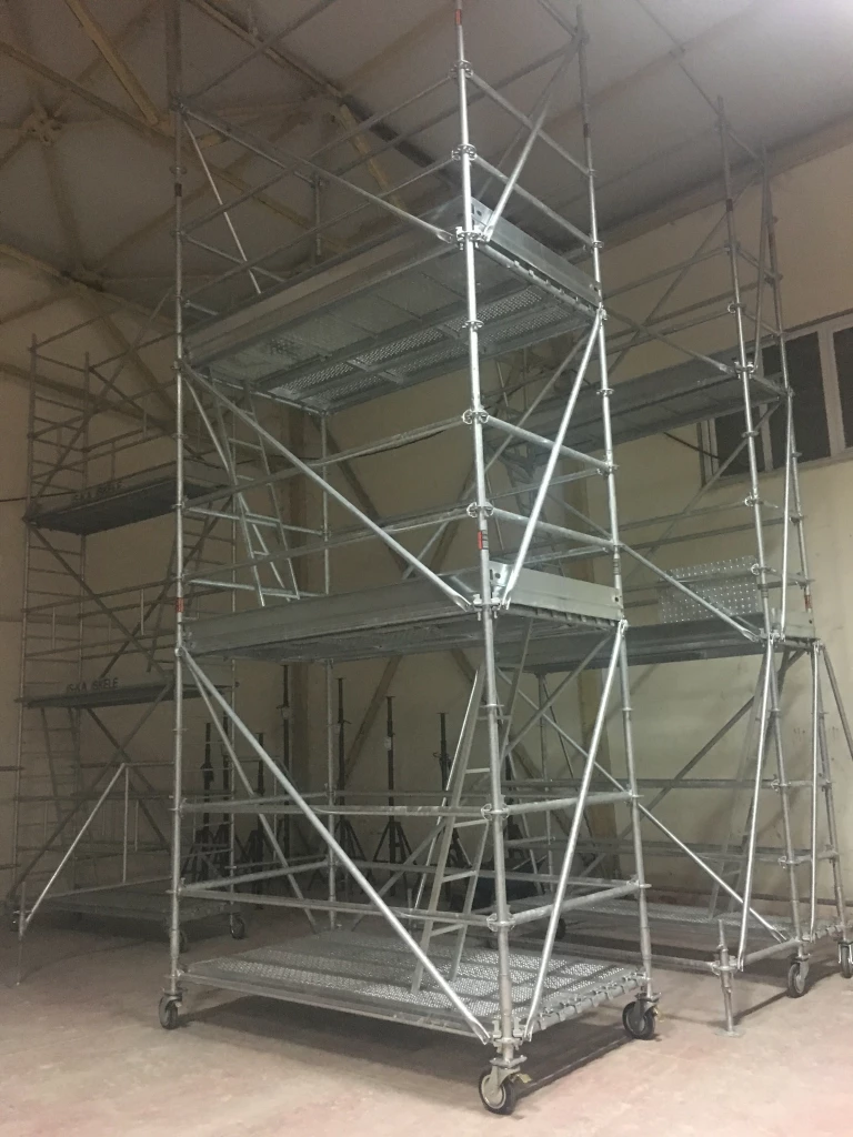 MOBILE SCAFFOLD SYSTEM