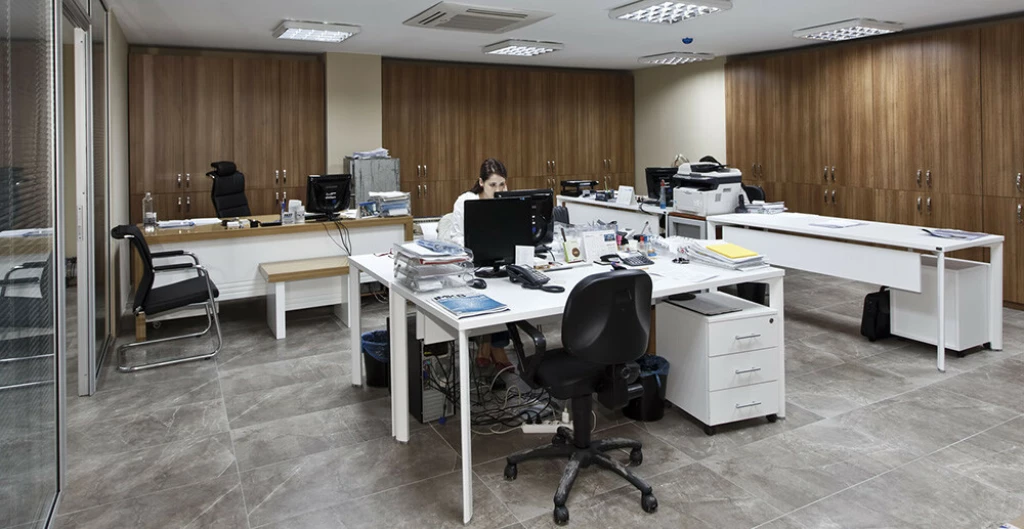 Graniser Office Furniture