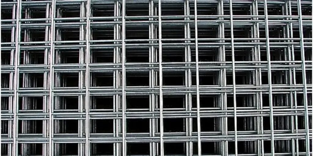 WELDED MESH FENCE